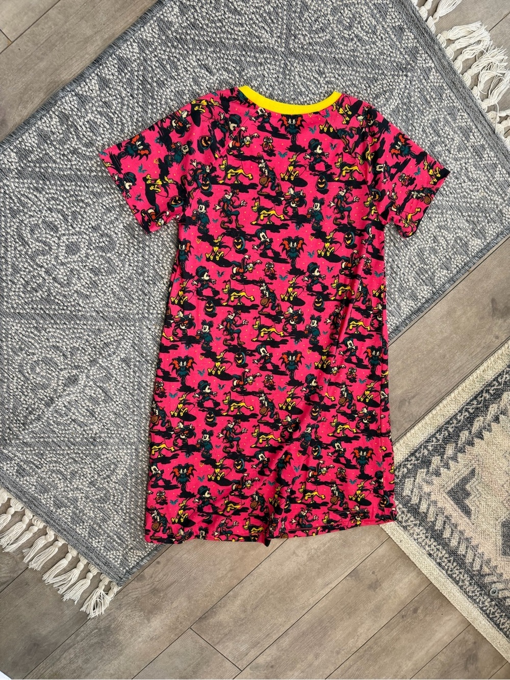 New Disney Girls' Mickey & Friends Halloween Neon Short-Sleeve Nightgown 11/12 - Picture 8 of 16